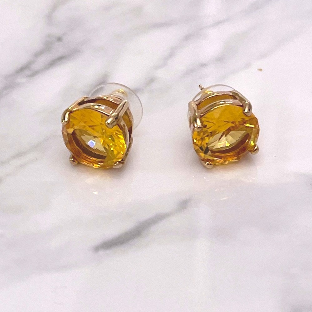 🌸3/$25 🆕 Golden Citrine and Gold Round Stud Earrings Prong Set Sparkling